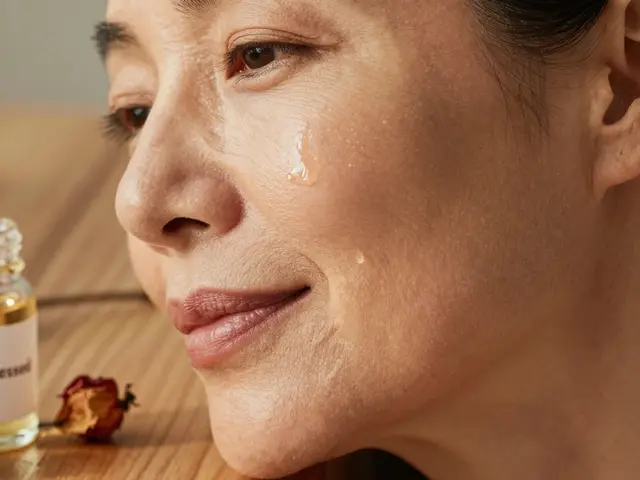 Jaký olej na zralou pleť? Nejlepší volby podle věku a typu pleti